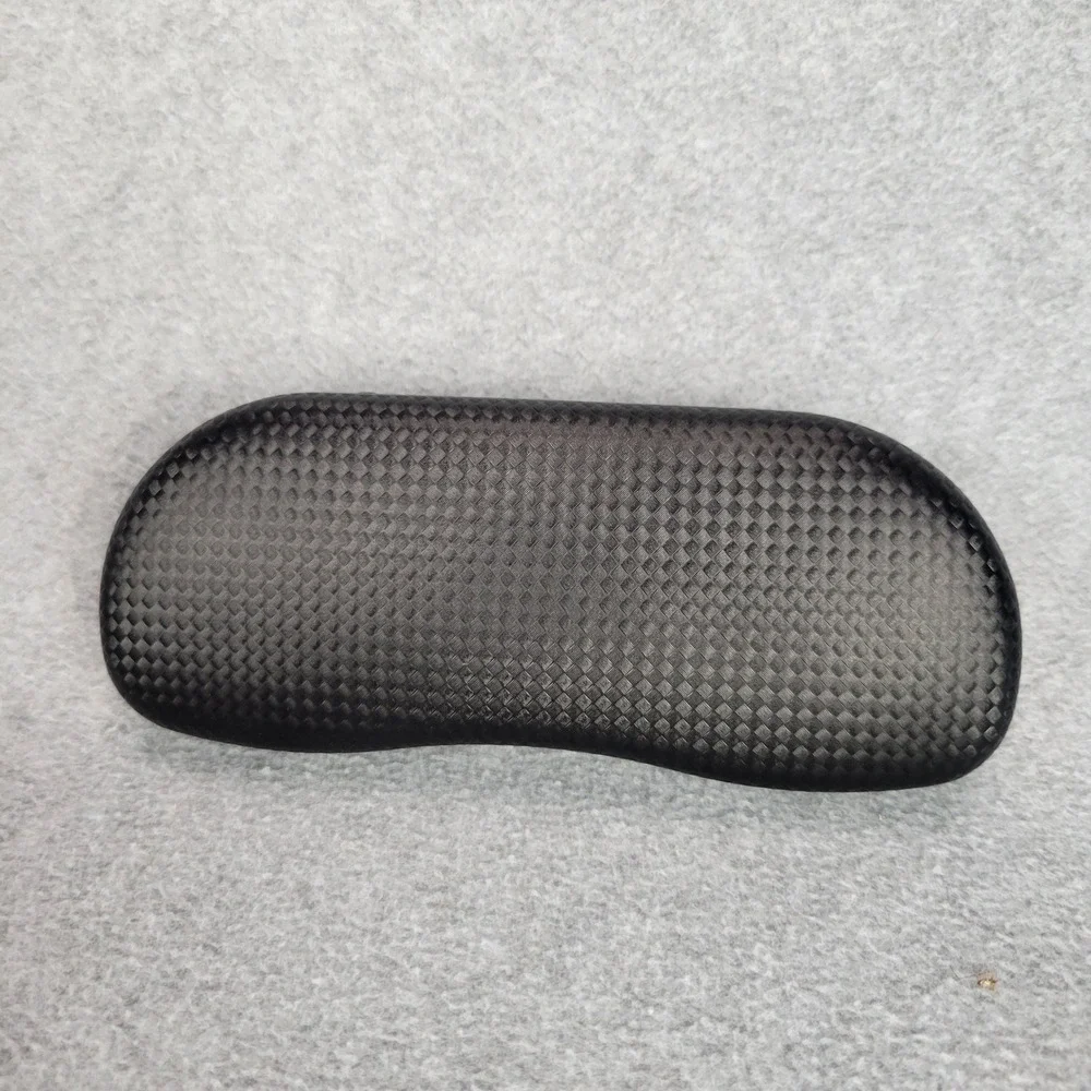Ray-Ban Sunglasses Case Unisex OS Black Carbon Fiber Texture Hard Shell Cloth